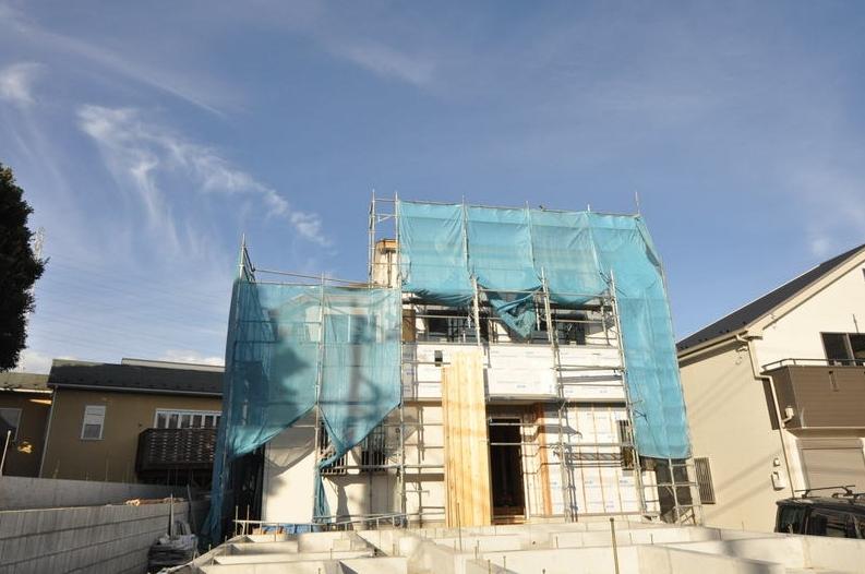 Local appearance photo. Local (10 May 2013) Shooting