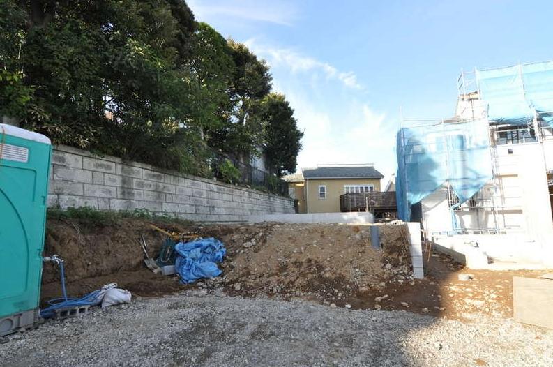 Local appearance photo. Local (10 May 2013) Shooting