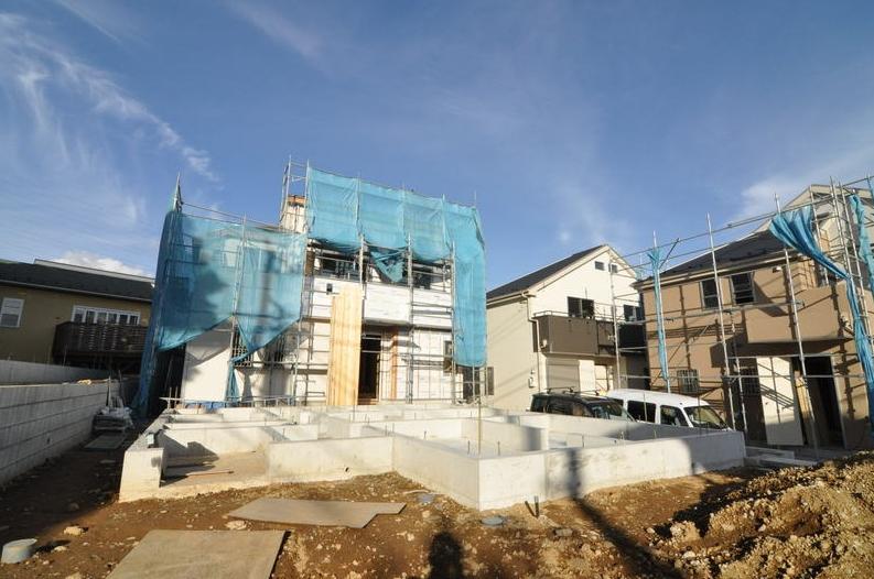 Local appearance photo. Local (10 May 2013) Shooting