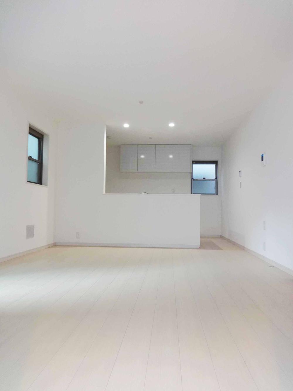 Living. Indoor (11 May 2013) Shooting