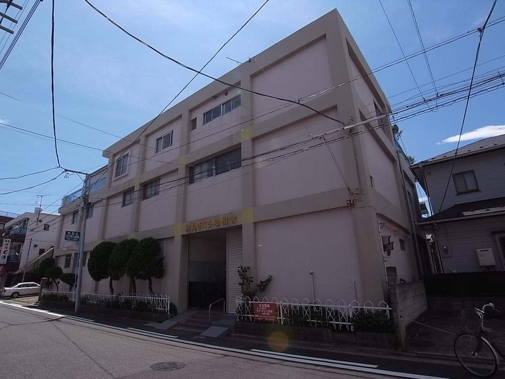 kindergarten ・ Nursery. Convenient facilities are equipped to 30m around until Tsurumi cherry childish sha.