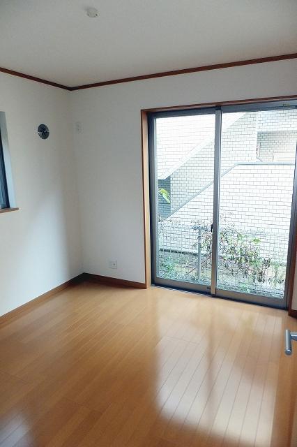 Non-living room. Indoor (December 5, 2013) Shooting