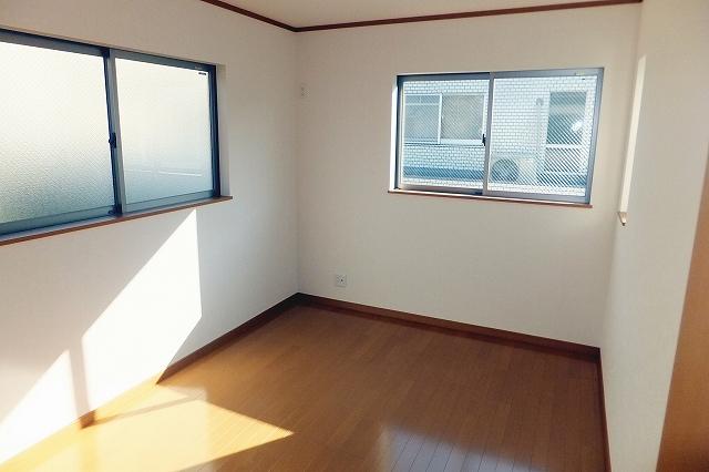 Non-living room. Indoor (December 5, 2013) Shooting