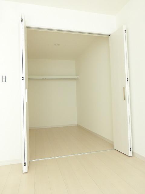 Receipt. D Building room (August 24, 2013) Shooting