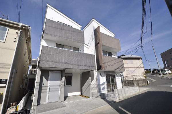 Local appearance photo. Local (12 May 2013) Shooting