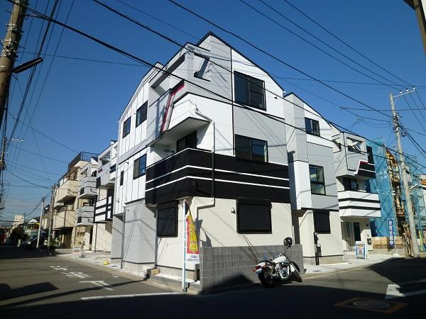 Local photos, including front road. You can the entire local appearance (your preview! )