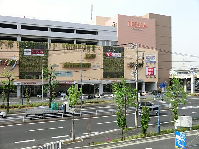 Shopping centre. Tressa to Yokohama 1259m