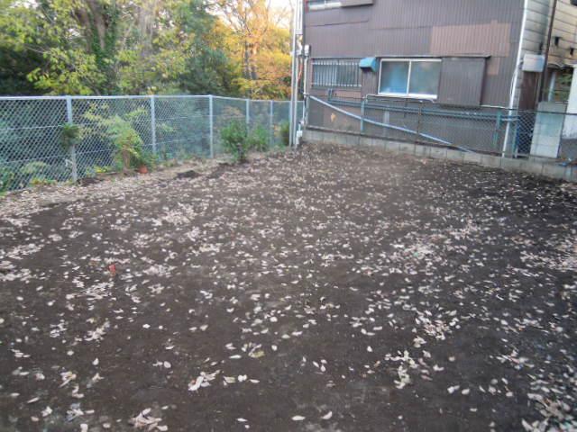 Local appearance photo. Local (12 May 2013) Shooting