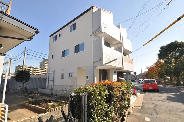 Local photos, including front road