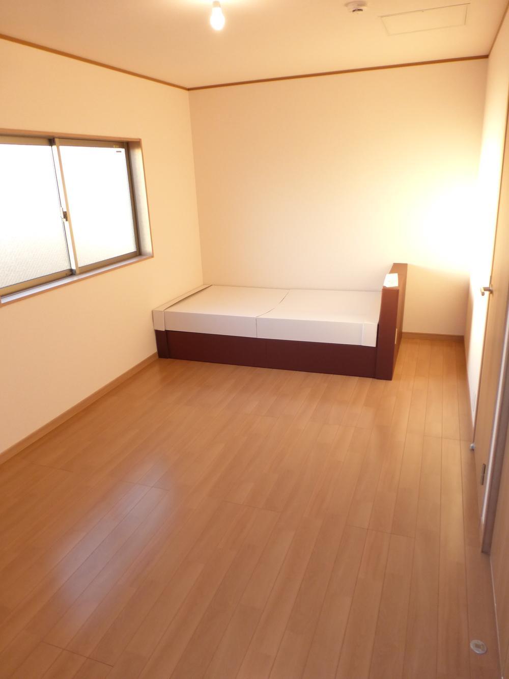 Non-living room. Building 2 Indoor (December 5, 2013) Shooting