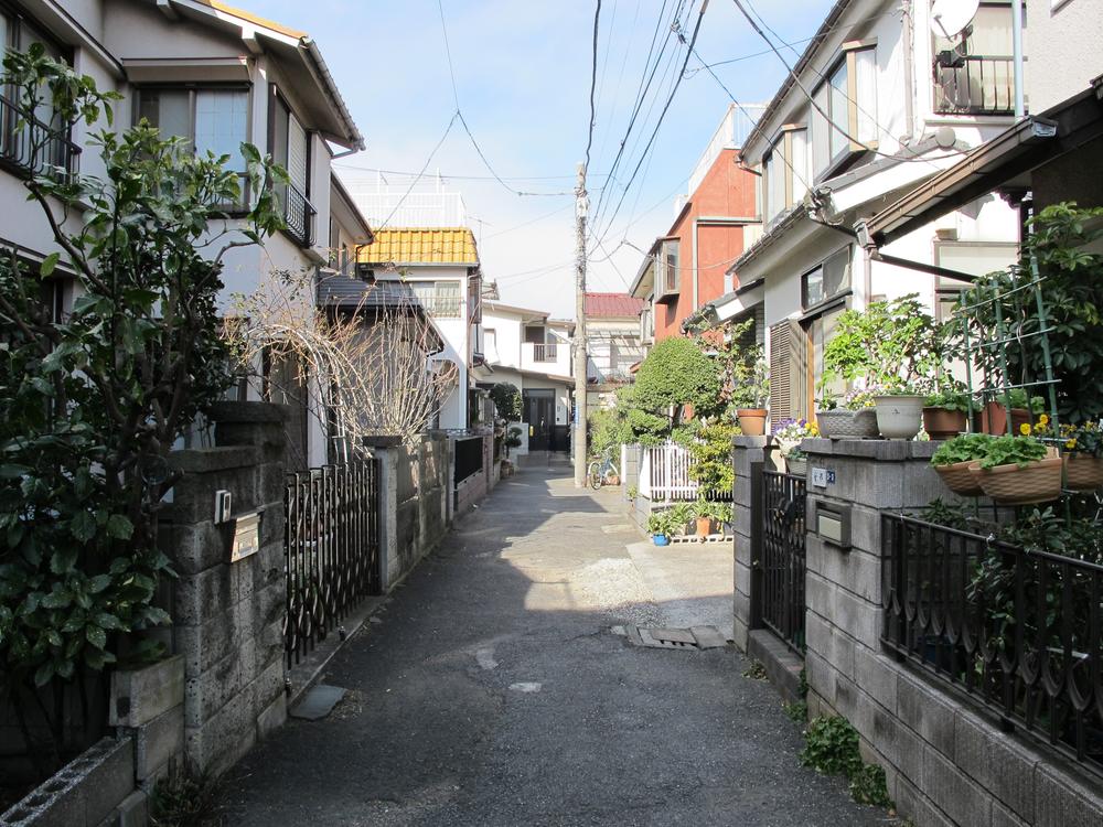 Local photos, including front road