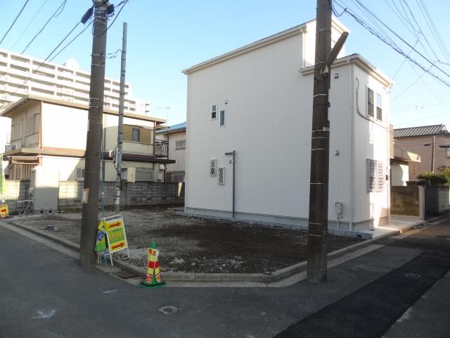 Local appearance photo. Local shooting