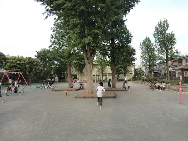 park. 280m until Baba 4-chome Park