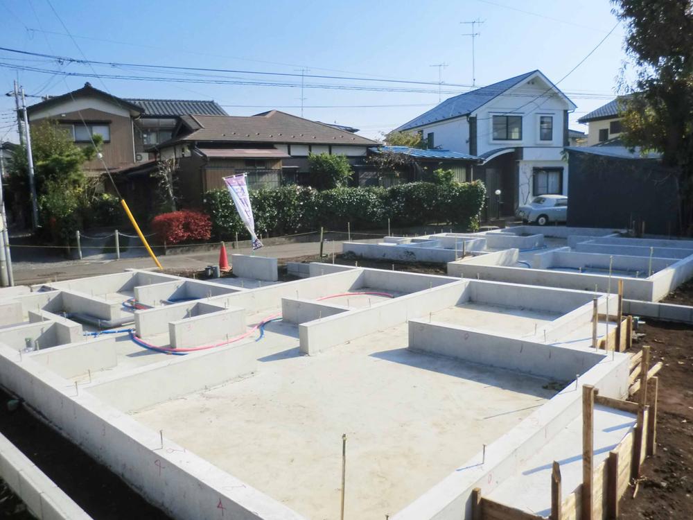 Local appearance photo. Local (12 May 2013) Shooting