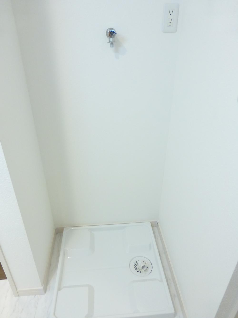 Other introspection. D Building Indoor Laundry Storage (November 25, 2013) Shooting