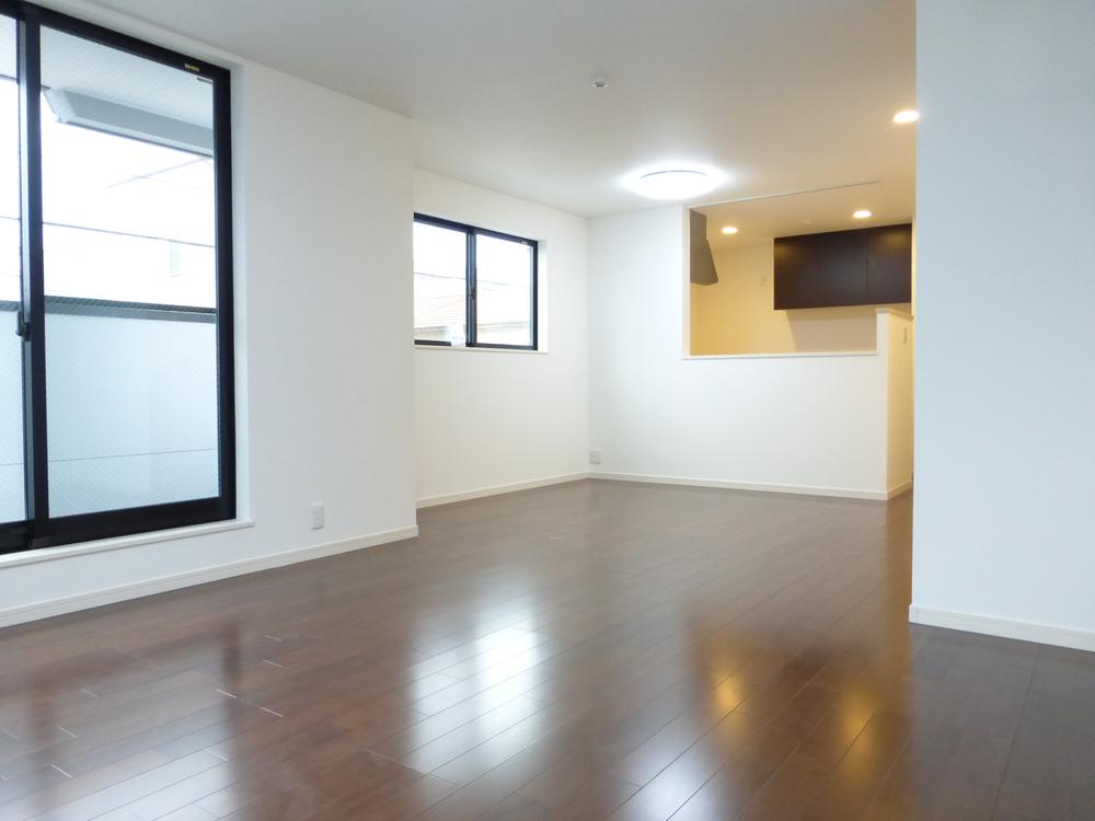 Living. D Building Indoor (November 25, 2013) Shooting