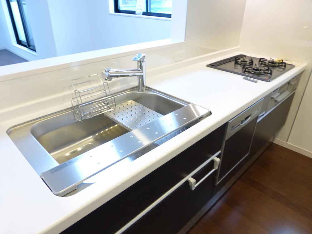 Kitchen. D Building Indoor (November 25, 2013) Shooting