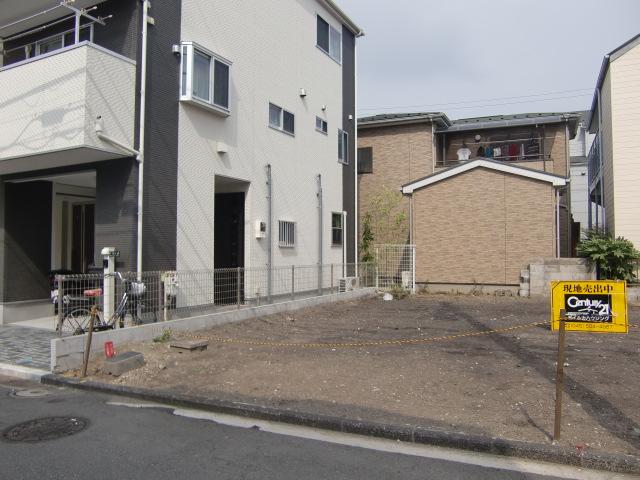 Local appearance photo. August 2013 early shooting