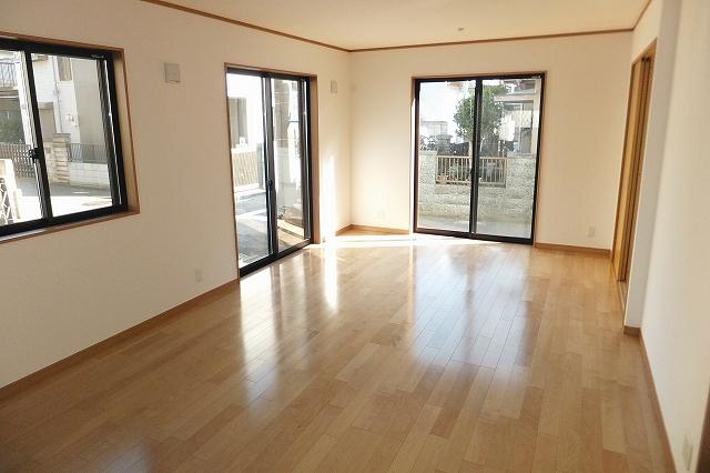 Living. A Building Living (December 15, 2013) Shooting