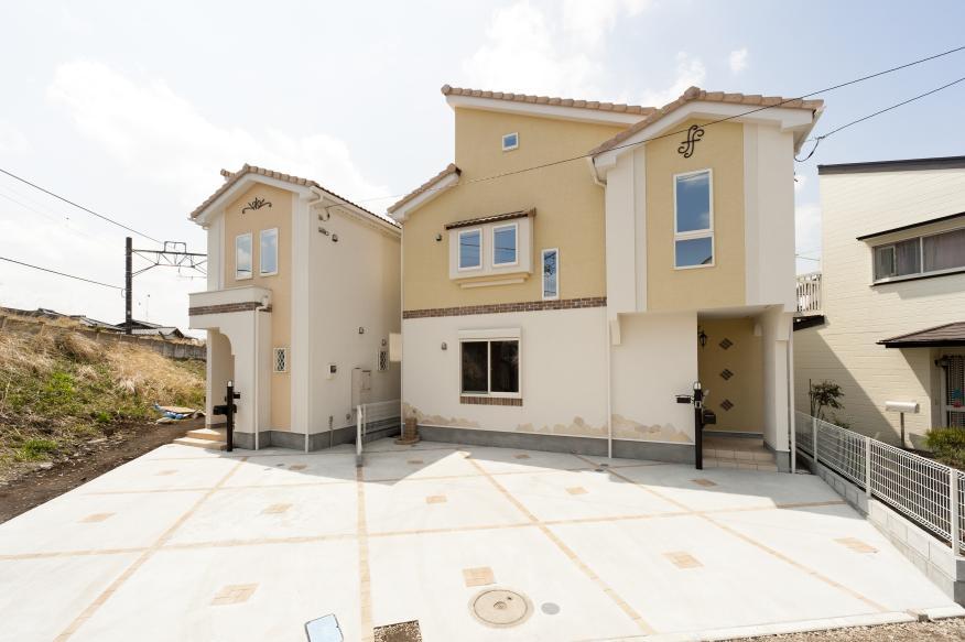 Same specifications photos (appearance). Roof Hiroshi tiled Outer wall Ikamu original ripple finish same specifications