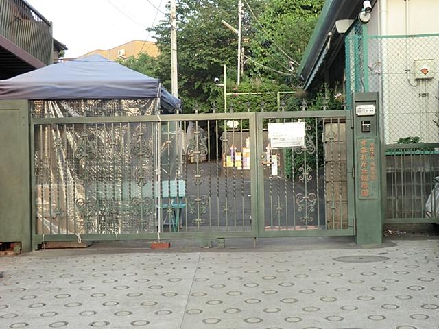 kindergarten ・ Nursery. Kindergarten relieved to near 290m kindergarten to Sumiregaoka kindergarten