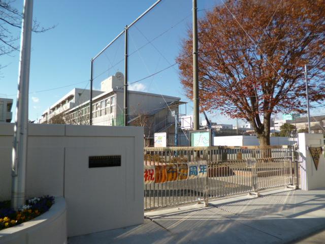 Primary school. Yokohama Municipal Market Elementary School