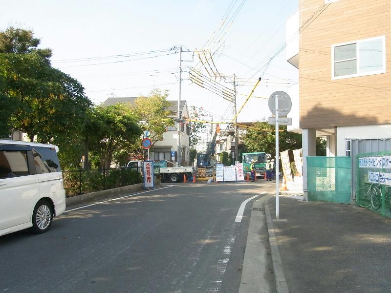 Local photos, including front road. Frontal road