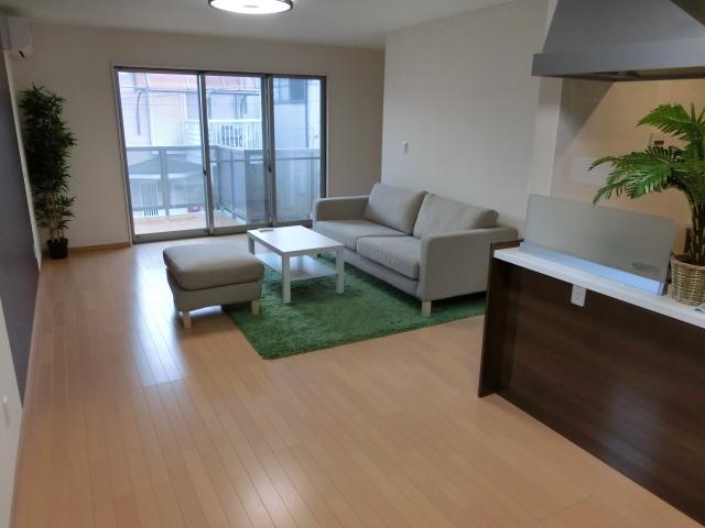 Living. Spacious 18 Pledge than!