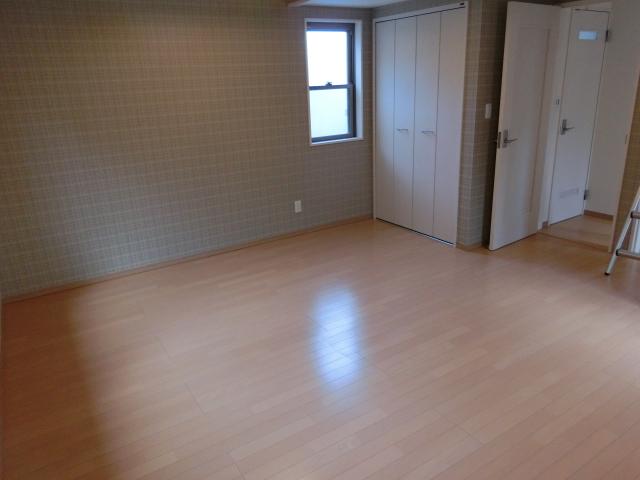 Non-living room. The third floor of the rooms be changed to 4LDK put a partition