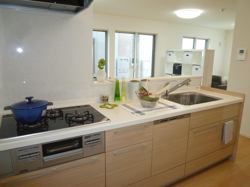 Kitchen. Indoor (September 2013) Shooting