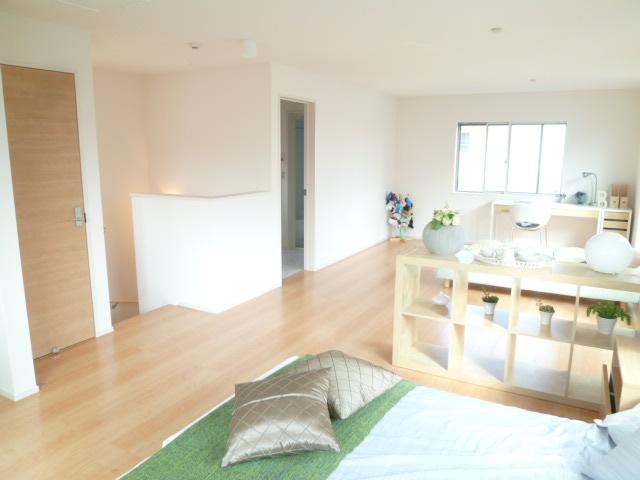 Non-living room. Indoor (September 2013) Shooting