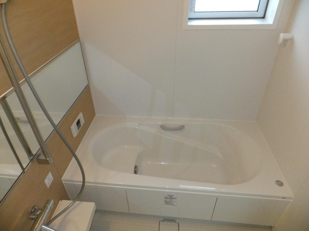 Bathroom. Samobasu warm bath