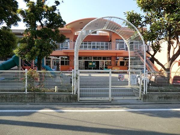 kindergarten ・ Nursery. Eastward advance until the nursery 350m