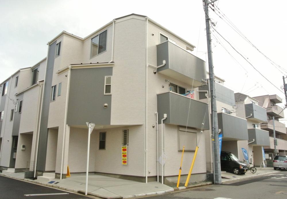 Local appearance photo. Good location of the corner lot