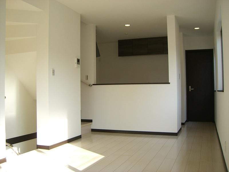 Same specifications photos (living). (A Building) same specification