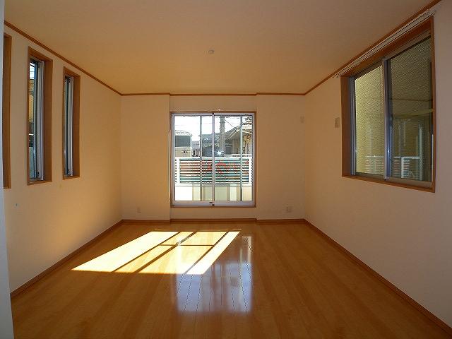 Living.  [Building F] Indoor (11 May 2013) Shooting