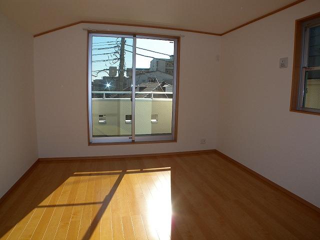 Non-living room.  [Building F] Indoor (11 May 2013) Shooting