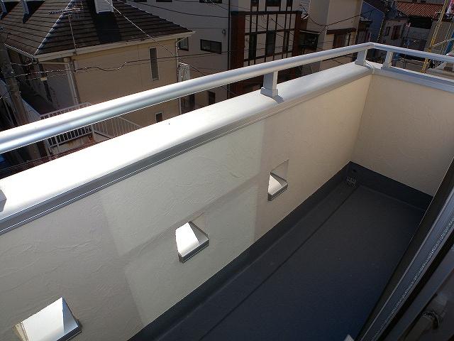 Balcony.  [Building F] Local (11 May 2013) Shooting