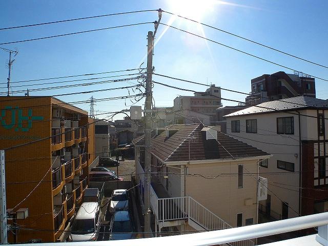 View photos from the dwelling unit.  [Building F] View from the site (November 2013) Shooting