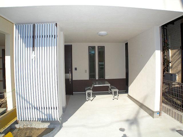 Parking lot.  [Building F] Local (11 May 2013) Shooting