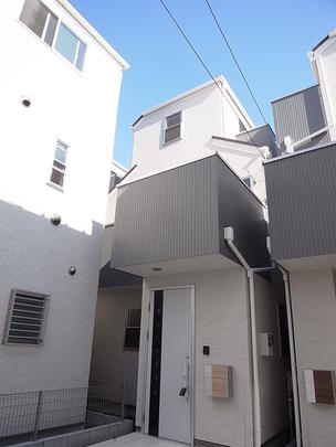 Local appearance photo