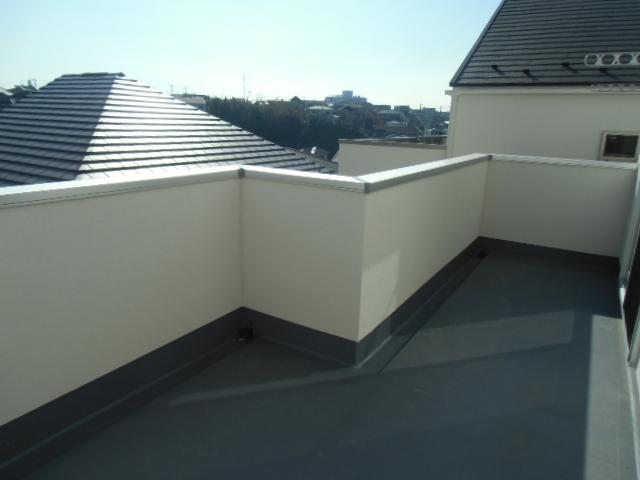 Balcony. Building 2 balcony (December 2013) Shooting