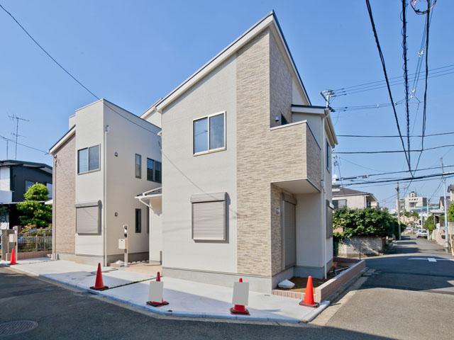 Local photos, including front road. Local (September 2013) Shooting