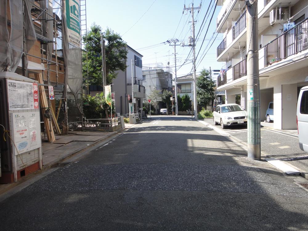 Local photos, including front road. Local (12 May 2013) Shooting