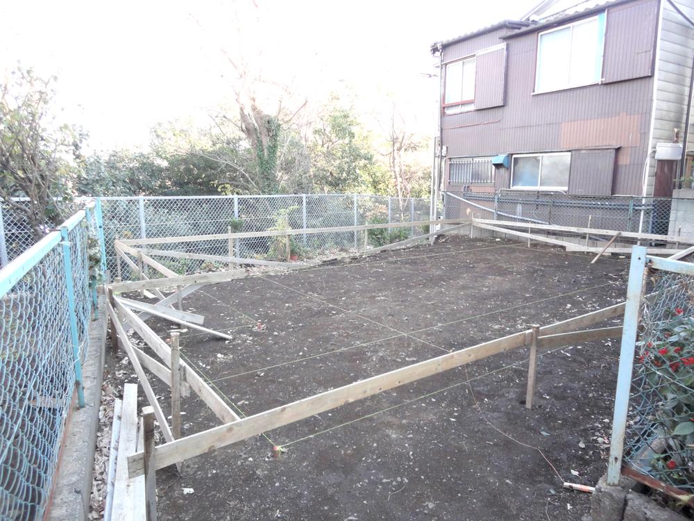 Local appearance photo. Local (12 May 2013) Shooting