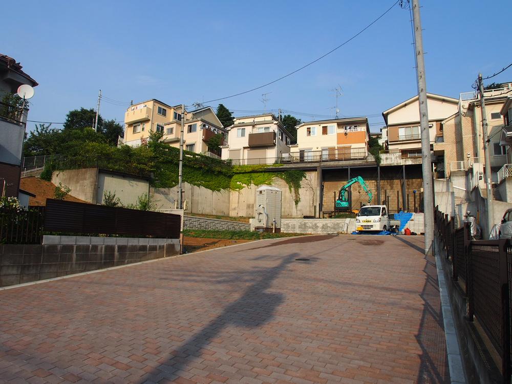 Local photos, including front road. Local (August 2013) Shooting