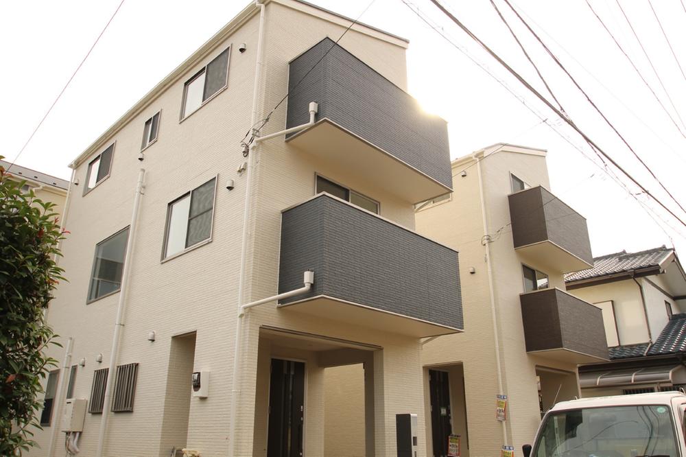 Local appearance photo