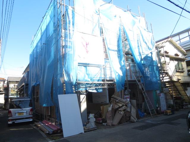 Local appearance photo. Local (12 May 2013) Shooting