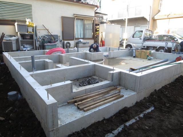 Local appearance photo. Local (11 May 2013) Shooting