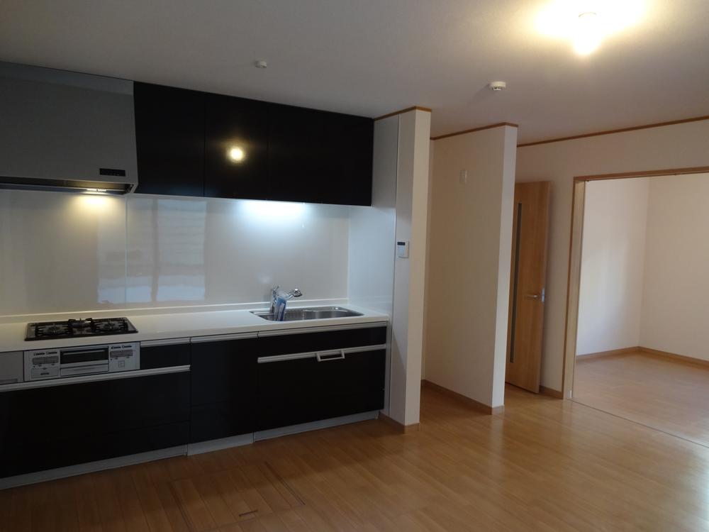 Kitchen. Indoor (12 May 2013) Shooting